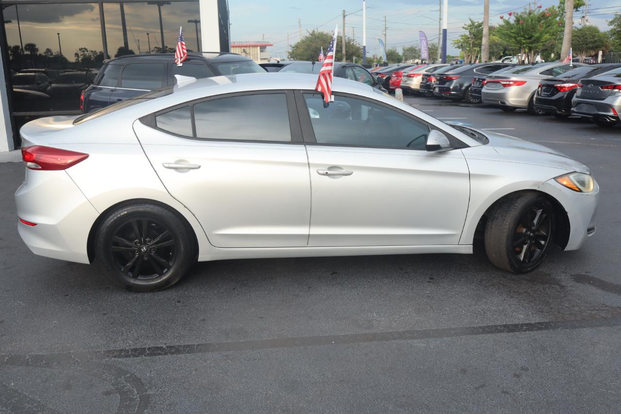 Hyundai Elantra SE 2.0L Auto (Alabama) *Ltd Avail* 2017