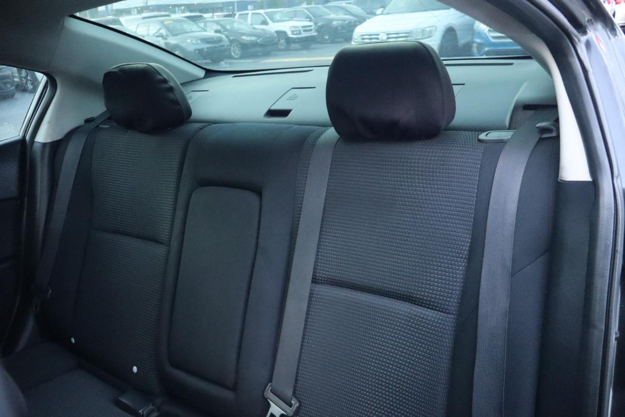 Mazda MAZDA3 i Touring AT 4-Door 2013