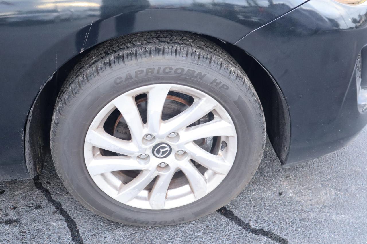 Mazda MAZDA3 i Touring AT 4-Door 2013
