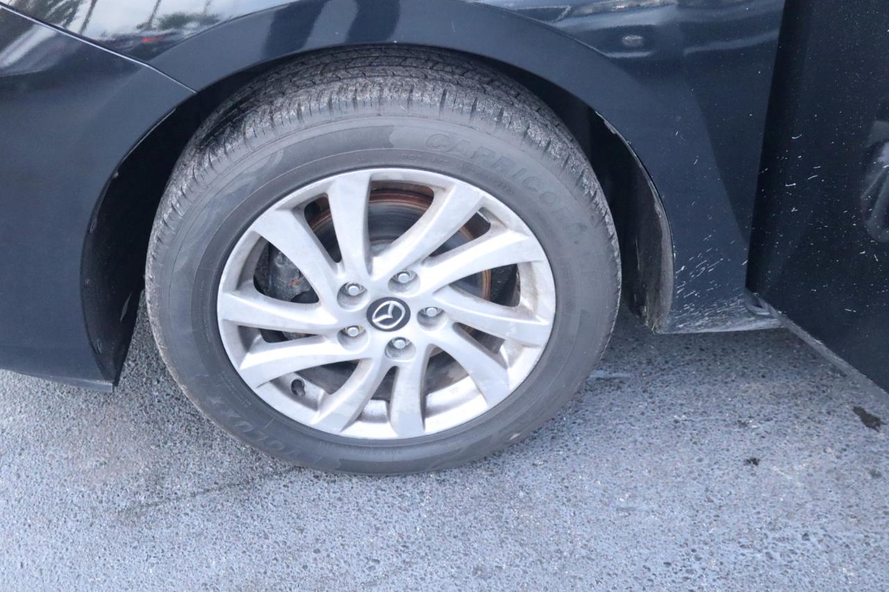 Mazda MAZDA3 i Touring AT 4-Door 2013
