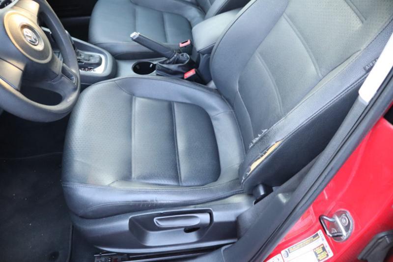 Volkswagen Jetta SE 2011