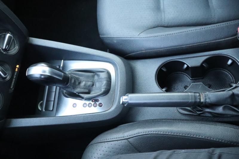 Volkswagen Jetta SE 2011