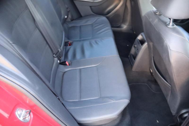 Volkswagen Jetta SE 2011