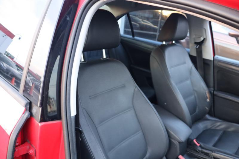 Volkswagen Jetta SE 2011