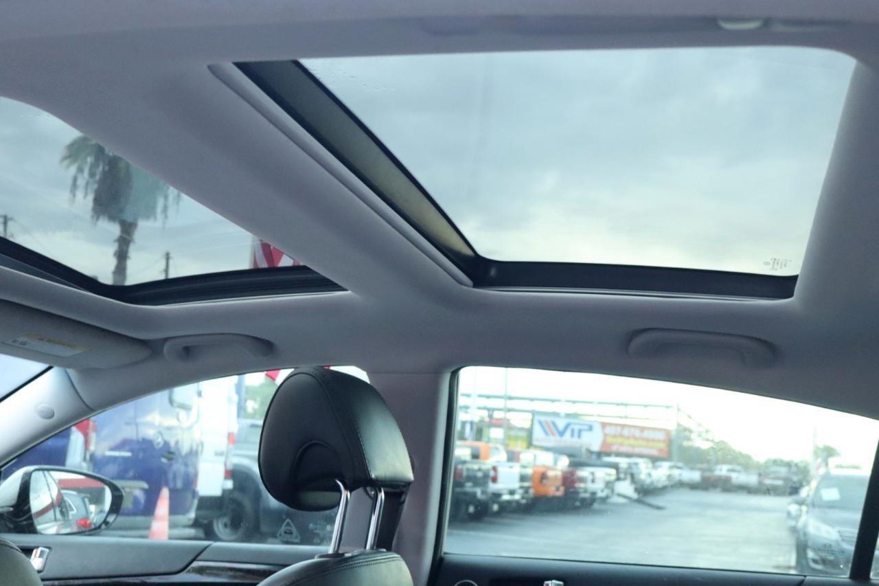 Kia Cadenza 4dr Sdn Premium 2014
