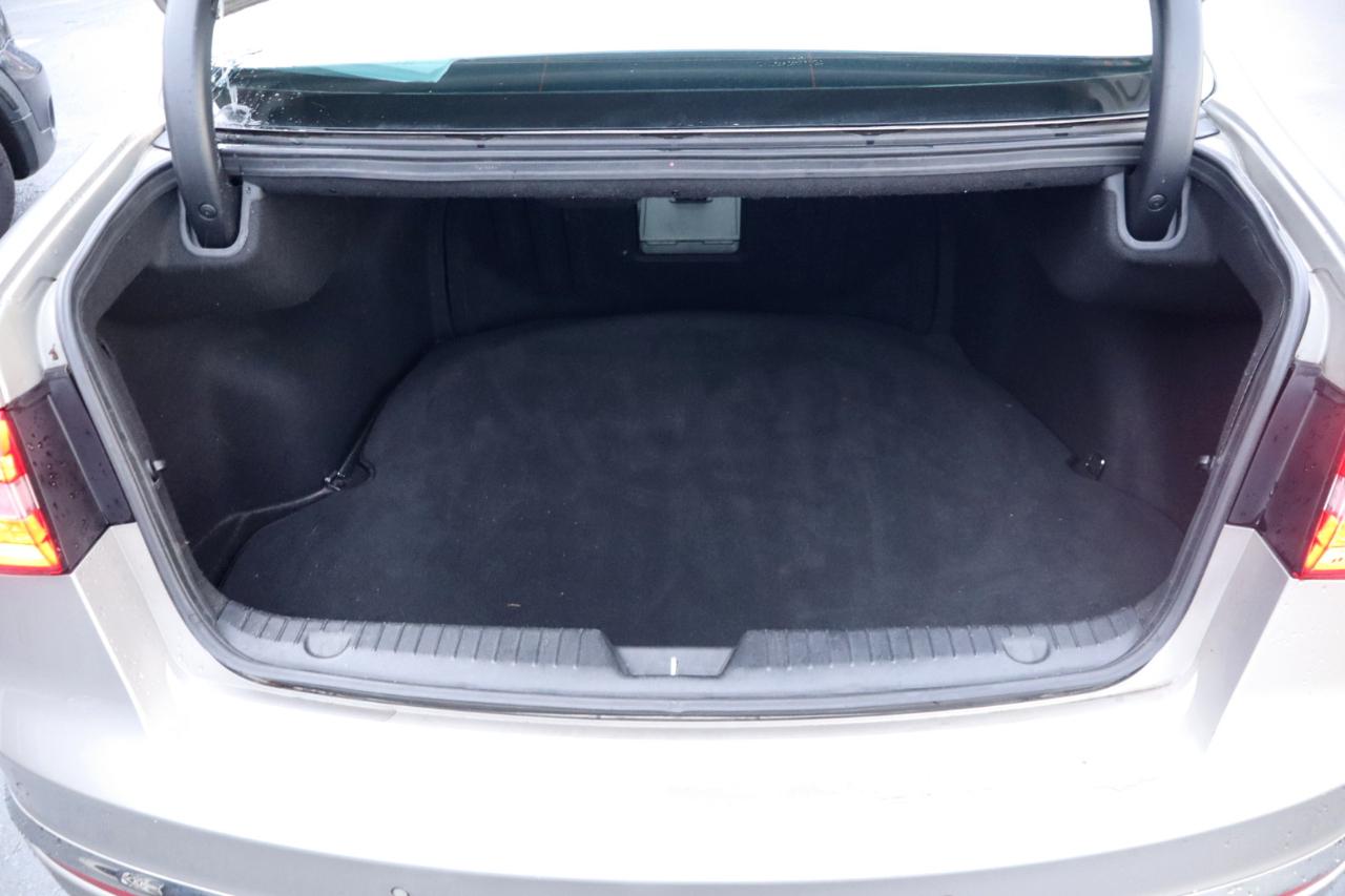 Kia Cadenza 4dr Sdn Premium 2014