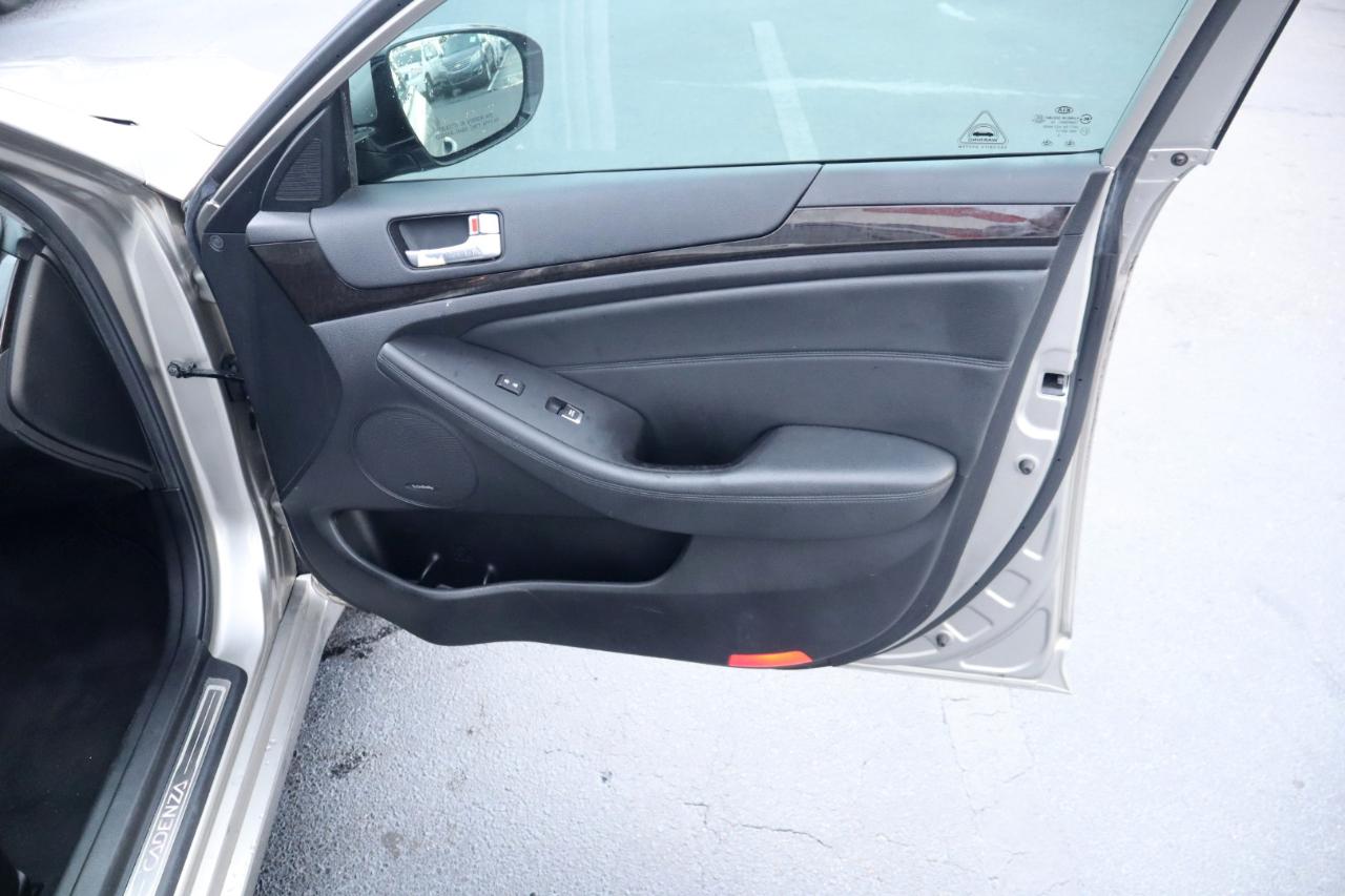 Kia Cadenza 4dr Sdn Premium 2014