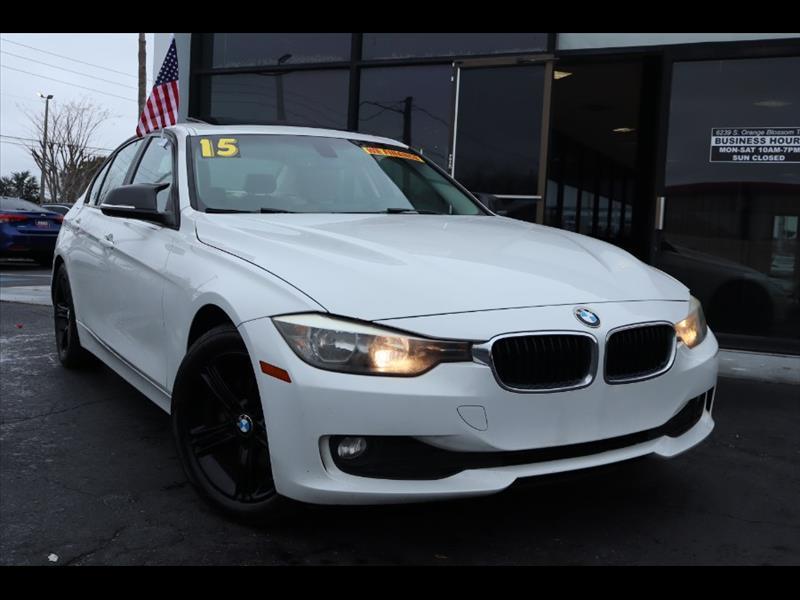 2015 BMW 3-Series 320i Sedan
