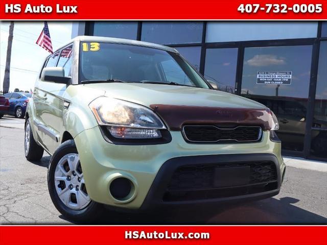 Green 2013 Kia Soul Base Wagon Front-Wheel Drive Automatic