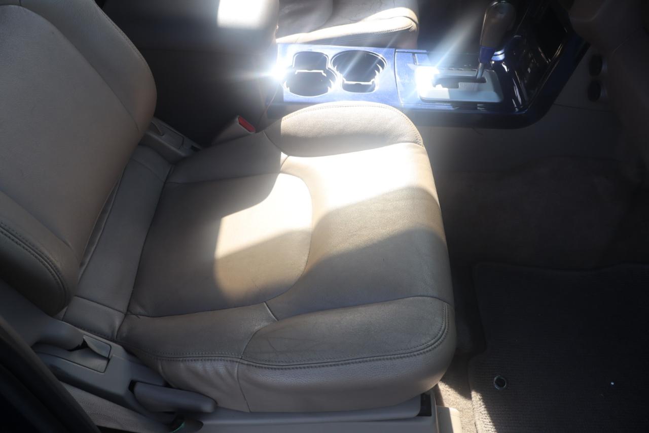 Nissan Pathfinder LE 4WD 2012