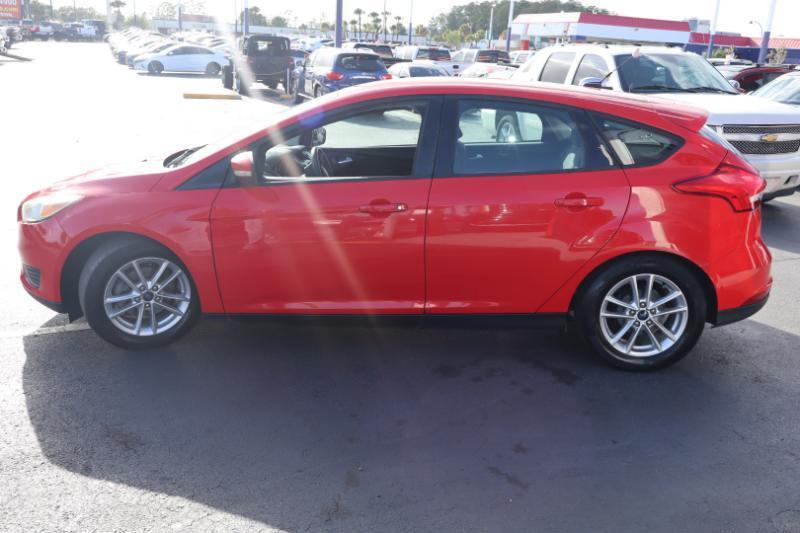 Ford Focus SE Hatch 2016