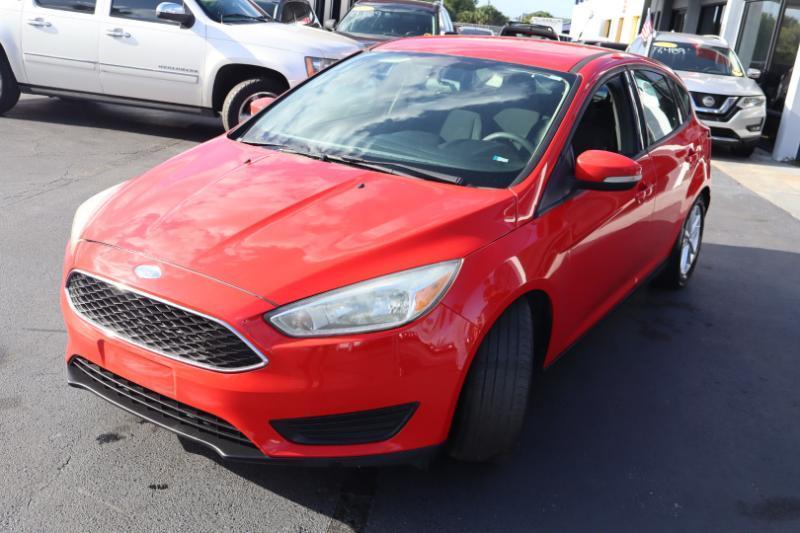 Ford Focus SE Hatch 2016