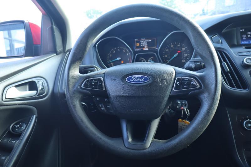 Ford Focus SE Hatch 2016