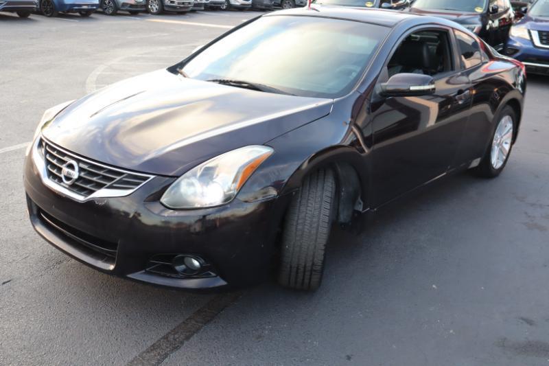 Nissan Altima 2.5 S CVT Coupe 2012
