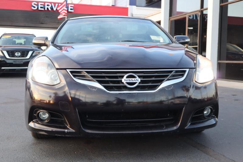 Nissan Altima 2.5 S CVT Coupe 2012