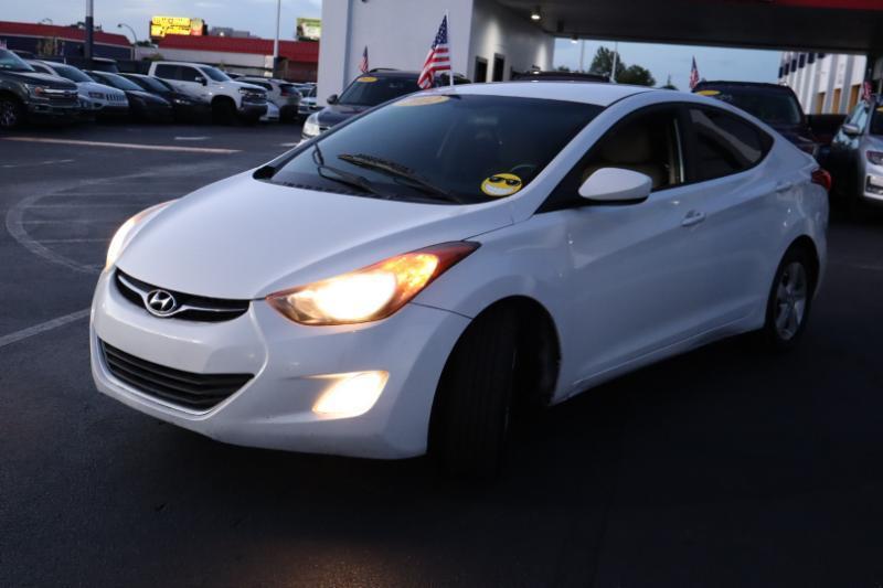 Hyundai Elantra Limited 2012