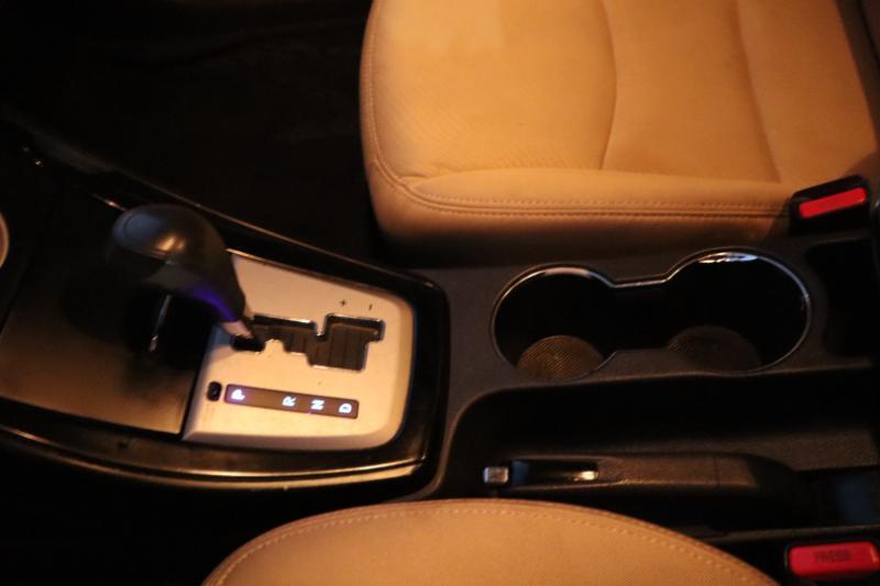 Hyundai Elantra Limited 2012