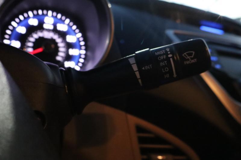 Hyundai Elantra Limited 2012