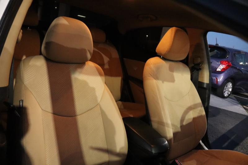 Hyundai Elantra Limited 2012