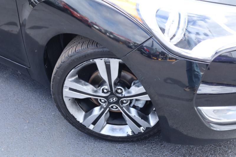 Hyundai Veloster Base 6MT 2017