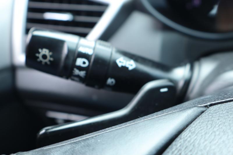 Hyundai Veloster Base 6MT 2017