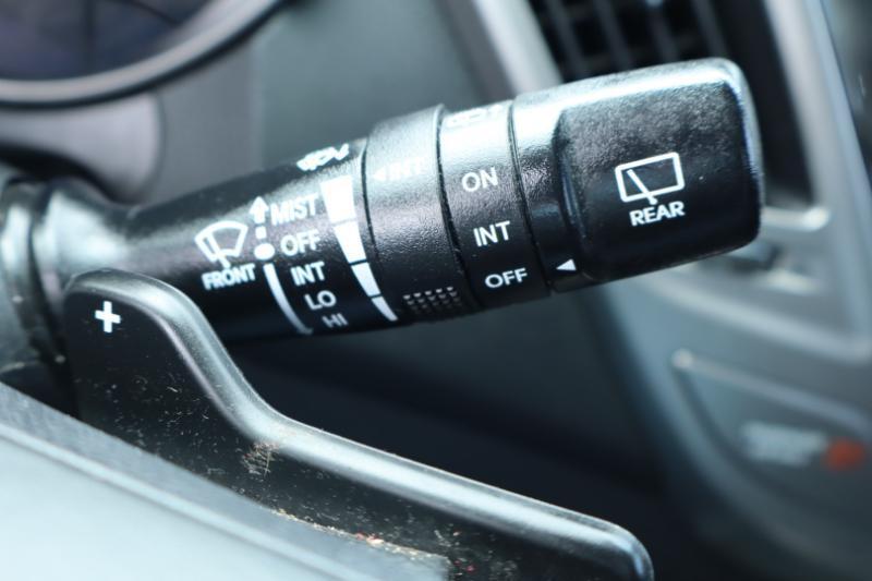 Hyundai Veloster Base 6MT 2017