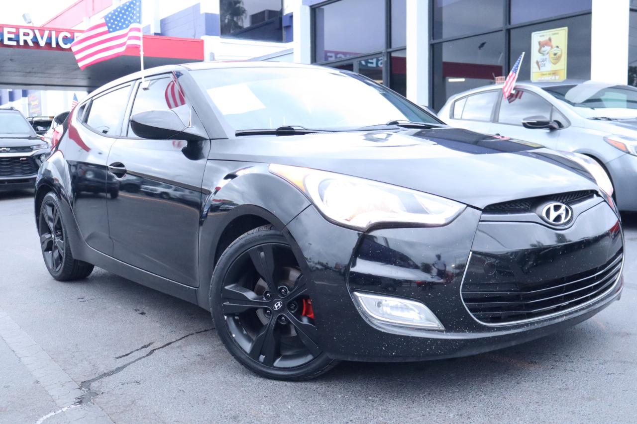 Hyundai Veloster Base 6MT 2017