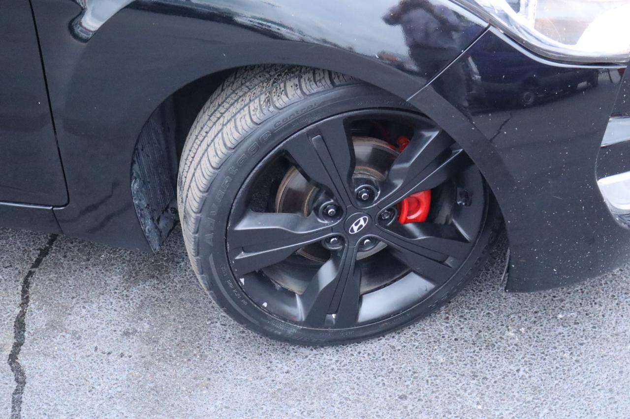 Hyundai Veloster Base 6MT 2017