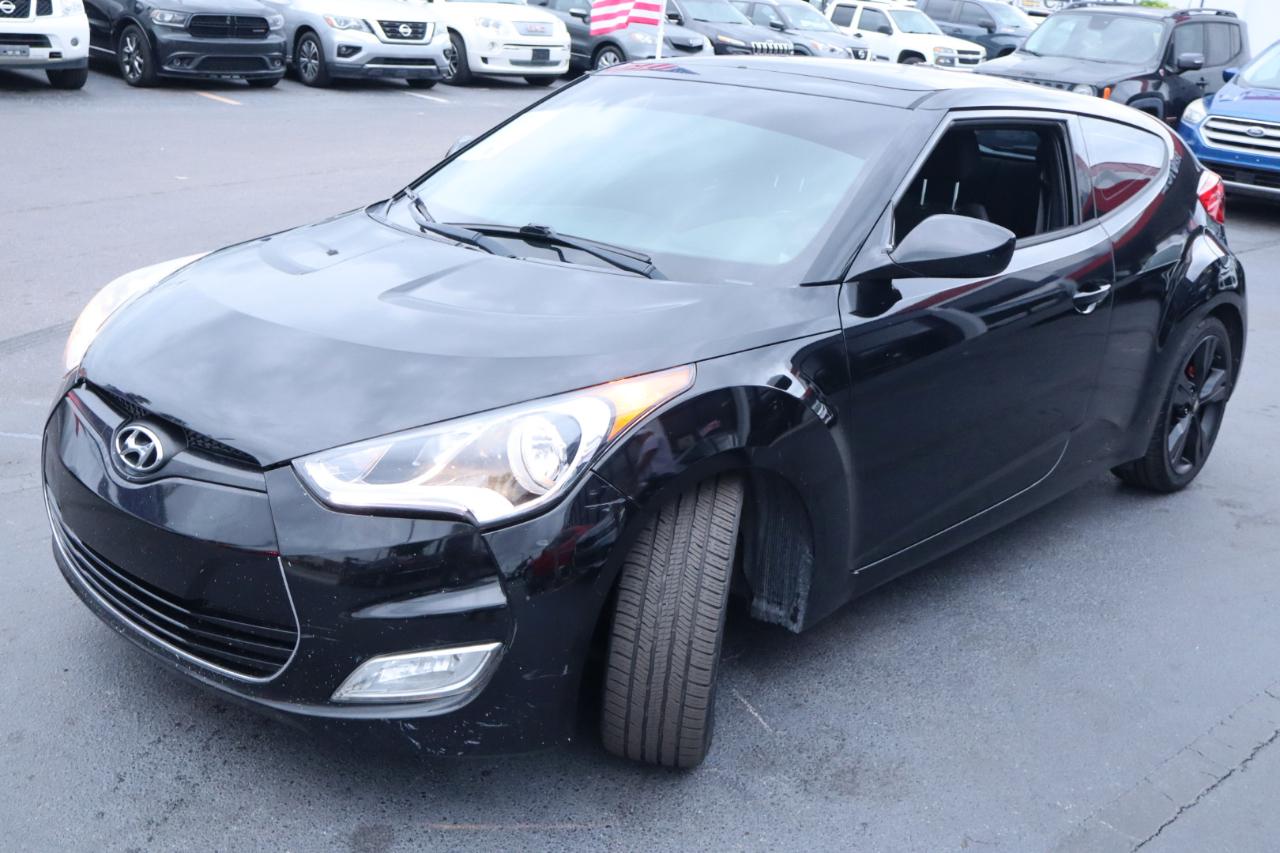Hyundai Veloster Base 6MT 2017