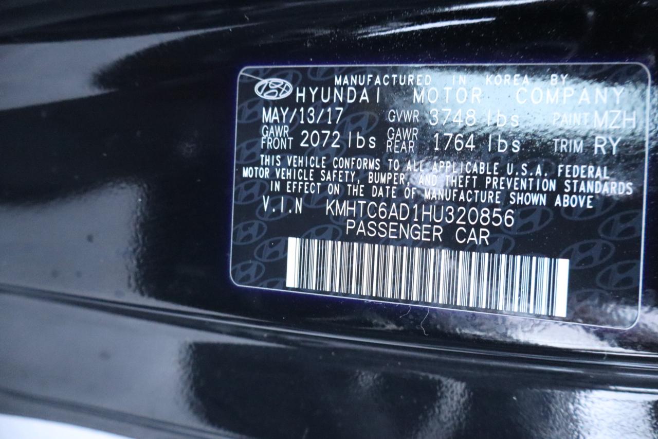 Hyundai Veloster Base 6MT 2017