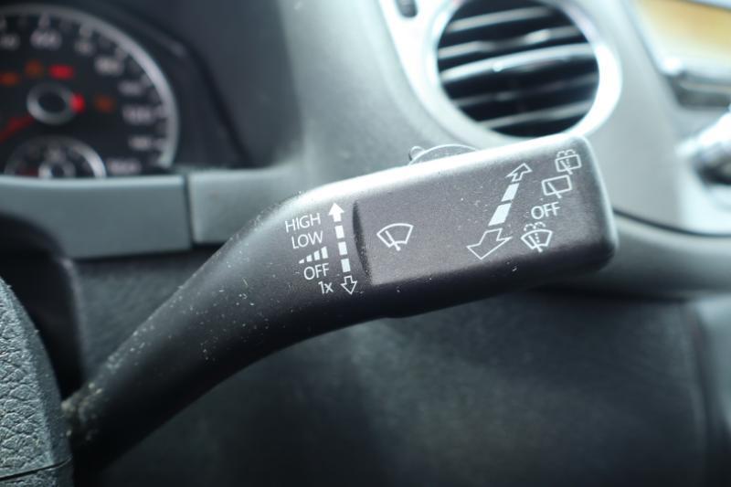 Volkswagen Tiguan S 4Motion 2011