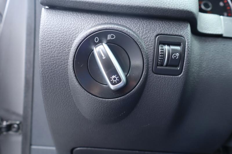 Volkswagen Tiguan S 4Motion 2011