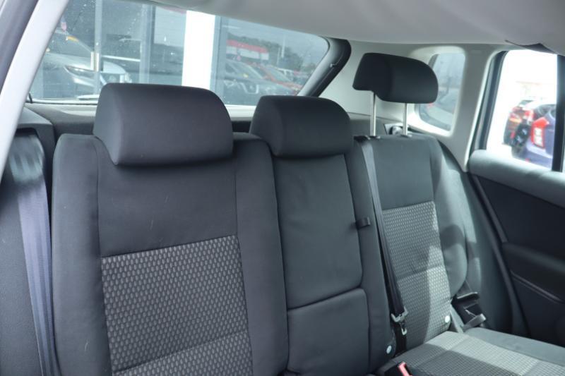 Volkswagen Tiguan S 4Motion 2011