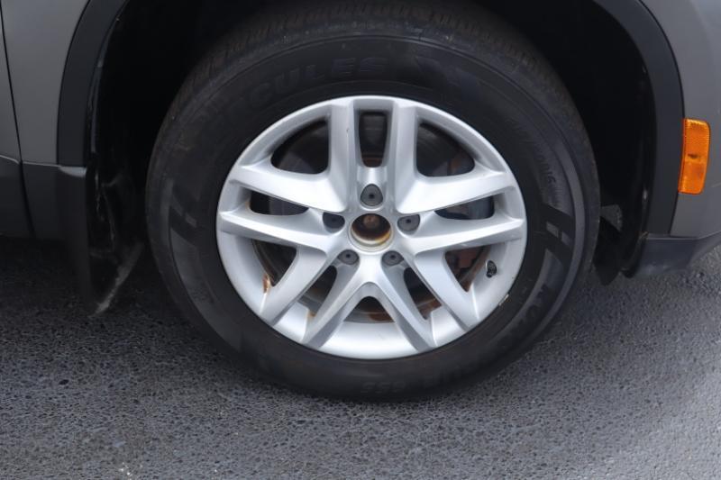 Volkswagen Tiguan S 4Motion 2011