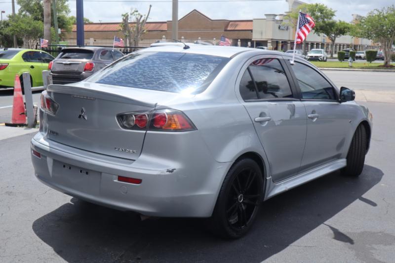 Mitsubishi Lancer ES CVT 2015