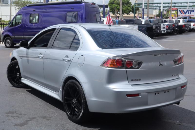 Mitsubishi Lancer ES CVT 2015