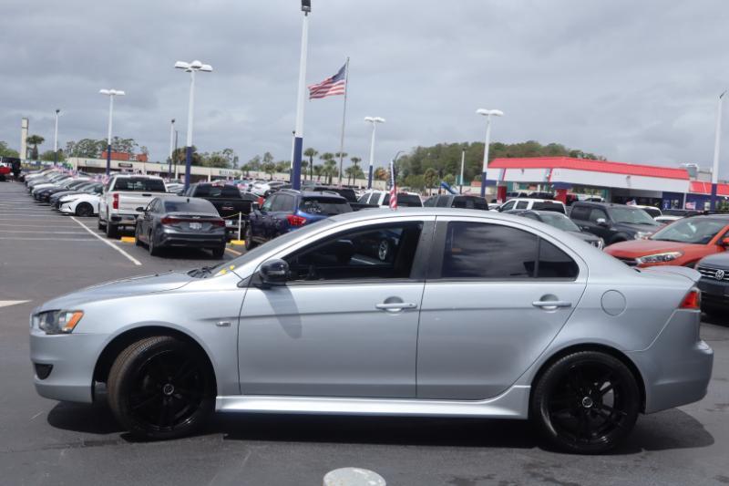 Mitsubishi Lancer ES CVT 2015