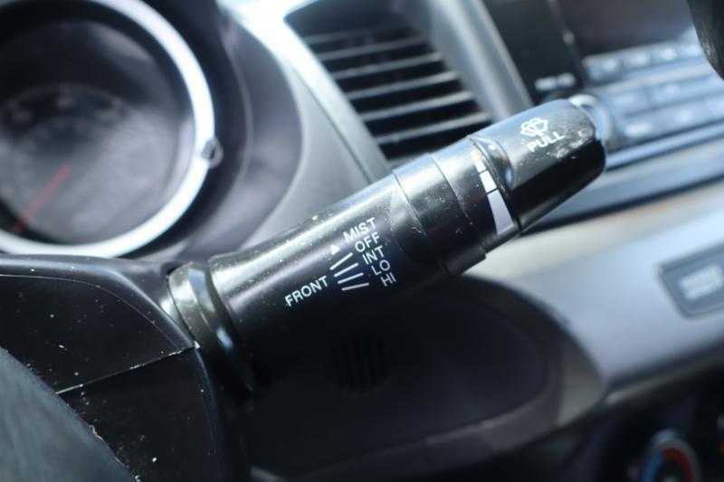 Mitsubishi Lancer ES CVT 2015