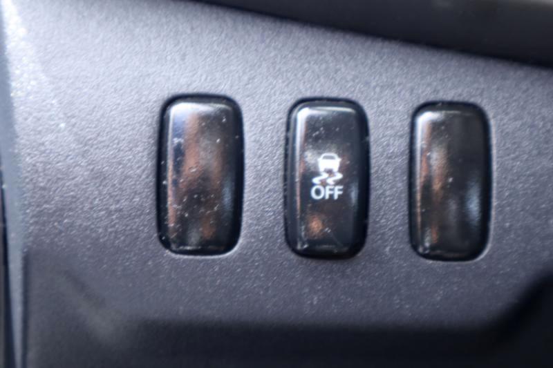 Mitsubishi Lancer ES CVT 2015