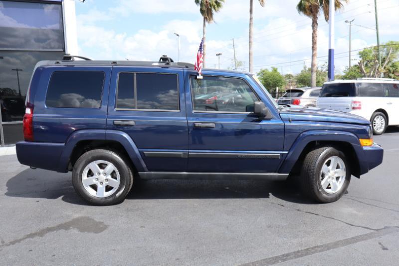 Jeep Commander 2WD 2006