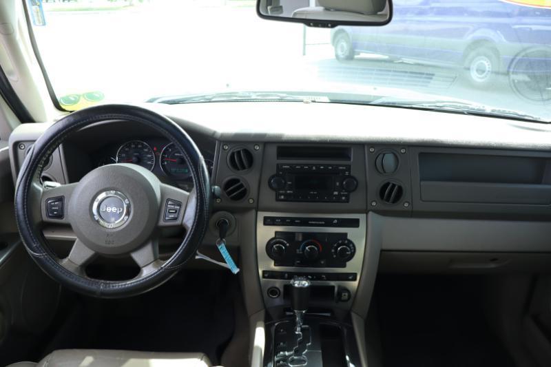Jeep Commander 2WD 2006