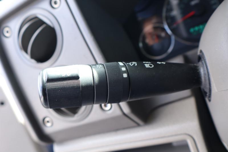 Jeep Commander 2WD 2006