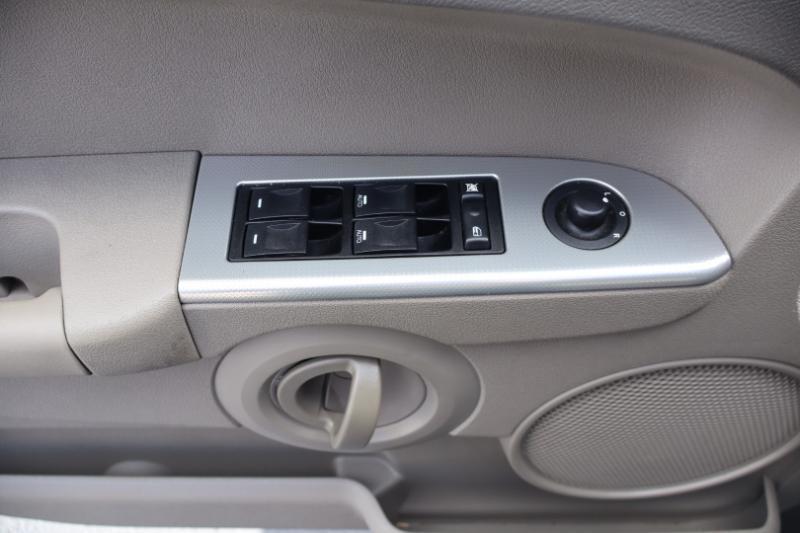 Jeep Commander 2WD 2006