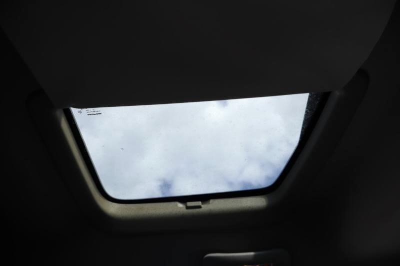 Jeep Commander 2WD 2006