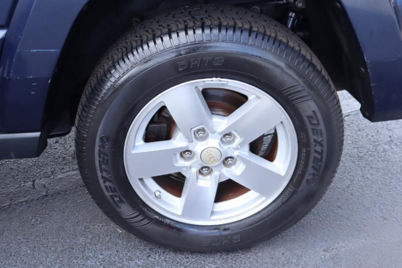 Jeep Commander 2WD 2006