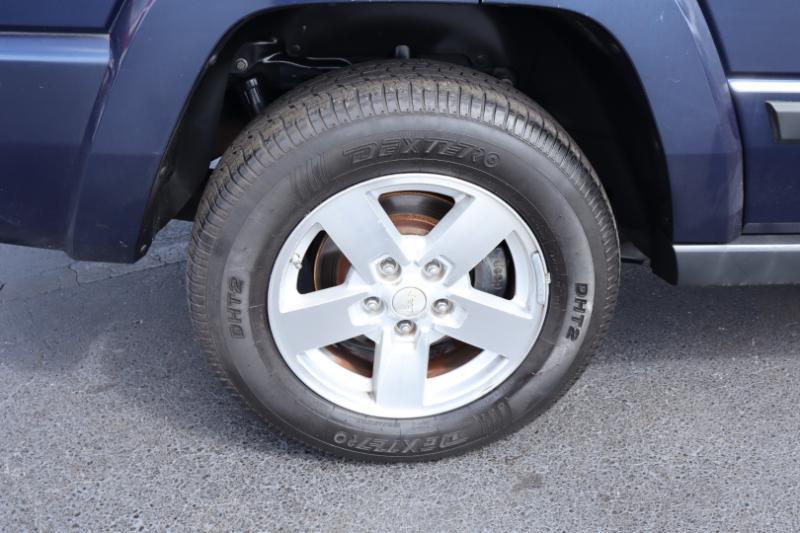 Jeep Commander 2WD 2006