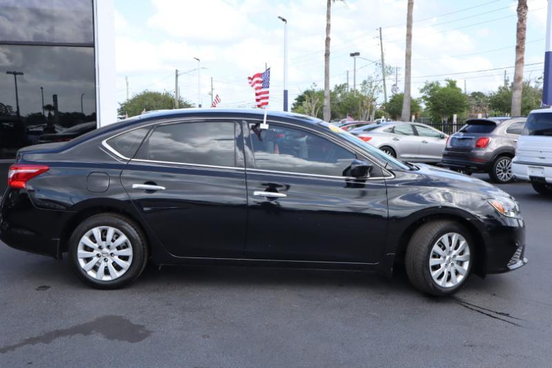 Nissan Sentra S CVT 2019