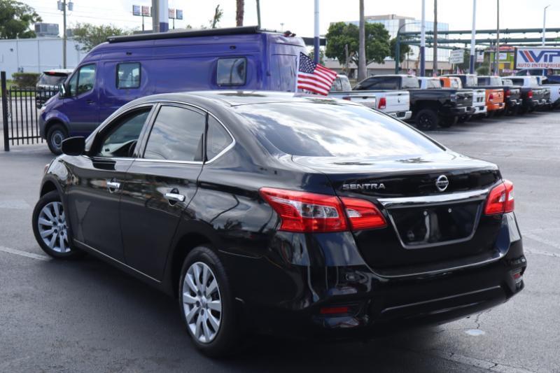 Nissan Sentra S CVT 2019