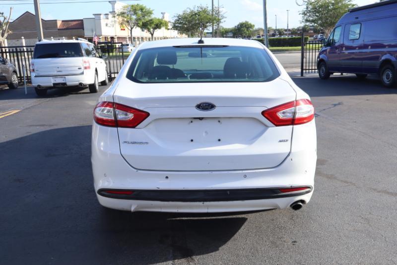 Ford Fusion S 4D Sedan 2016