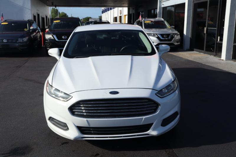 Ford Fusion S 4D Sedan 2016